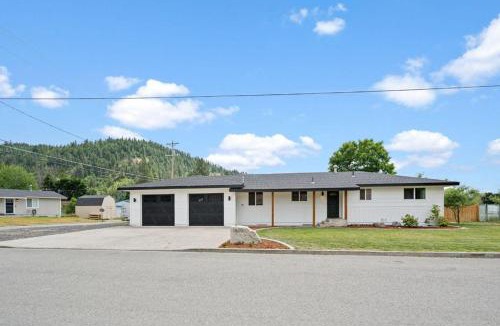Coeur d'Alene House | Fam Fun 12 Plus Arcade Games Hot Tub 5 min 2 Dwntwn