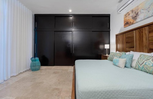 Cabo San Lucas Apartment | Familiar & Comfortable w/swimming pool & grills
