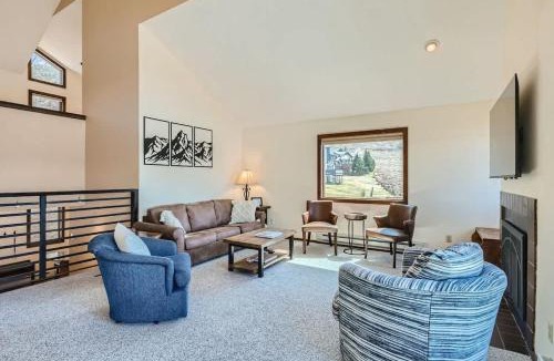 Dillon House | Family 2 Bedroom with Loft, Lake Views, Amazing Location