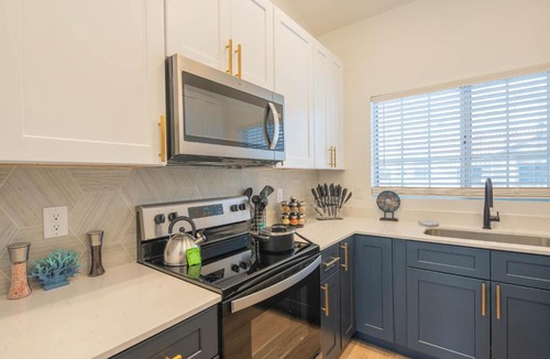 North Scottsdale Apartment | Family Adventure Pool-Hot Tub-Tennis King Bed