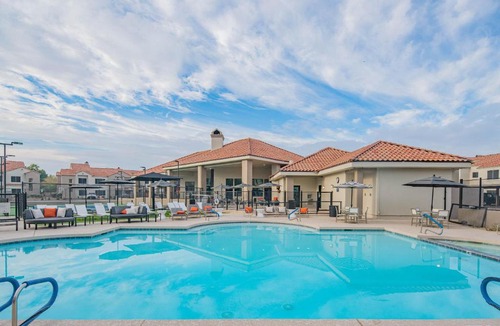 North Scottsdale Apartment | Family Adventure Pool-Hot Tub-Tennis King Bed