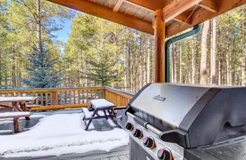 Heber House | Family-Friendly Cabin w/Fire Pit in Forest Lakes