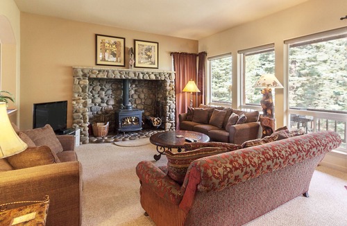 Purgatory Cabin | Family-Friendly Alpine Home with Hot Tub, Near Electra Lake - 2 Dogs Welcome