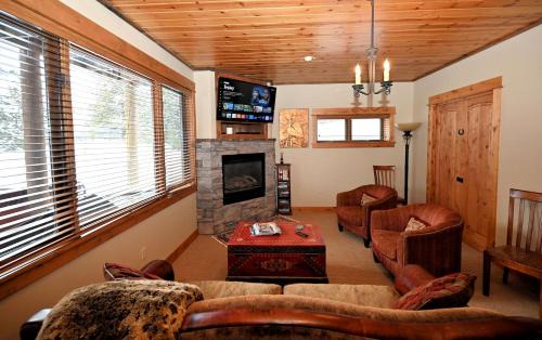 Big Sky House | Family-Friendly Cabin Rental with Lone Peak Views in Big Sky