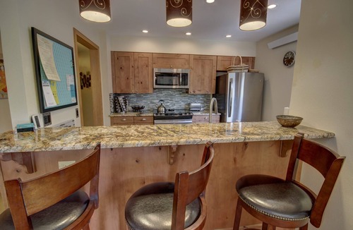 Mountain House Condo | Family-Friendly Escape | Balcony & Scenic Views
