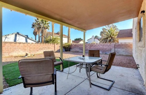 Paradise Valley House | Family-Friendly Home Close to the Strip