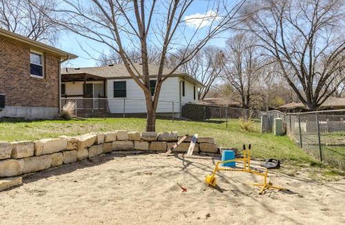 Lincoln House | Family-Friendly Lincoln Home w/Sandbox & Grill!