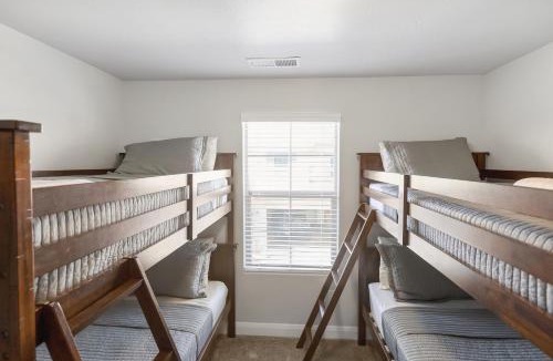 Sienna Hills House | Family Friendly Poolside Home Zion+Sand Hollow