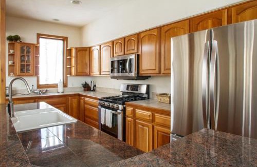 Eagle-Vail House | Family Friendly Retreat W Hot Tub I 8 min to Vail