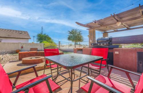 Coldwater Springs House | Family Fun Retreat Themed Rooms BBQ & Golf Course