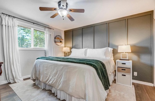 Cimarron Hills House | Family Vacation Home with Trampoline