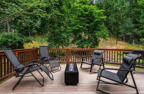 Coeur d'Alene House | Fernan Retreat 3BR Minutes to Downtown & the Lake