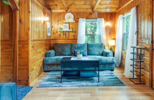 Twain Harte House | Fire Pit, Deck & Grill: Cozy Twain Harte Cabin!