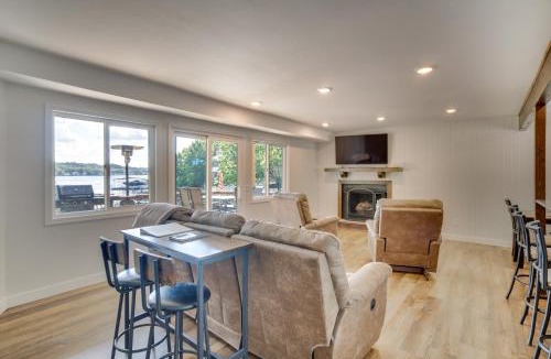 Camdenton House | Fire Pit + Private Dock: Ozarks Family Escape!