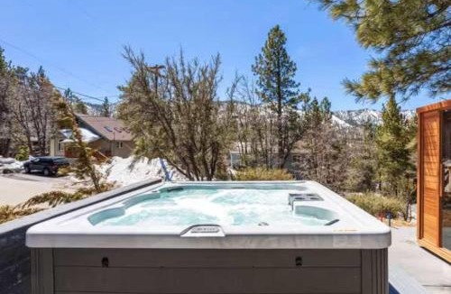 Upper Moonridge House | Fireside Mountain Escape