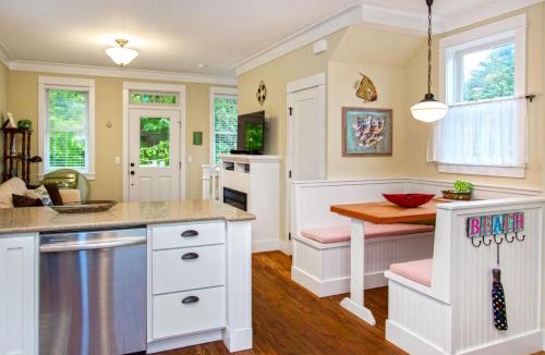 Seabrook House | Fish and Ships by Seabrook Hospitality