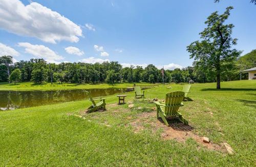 Malakoff House | Fish On-Site! 35-Acre Escape Near Cedar Creek Lake