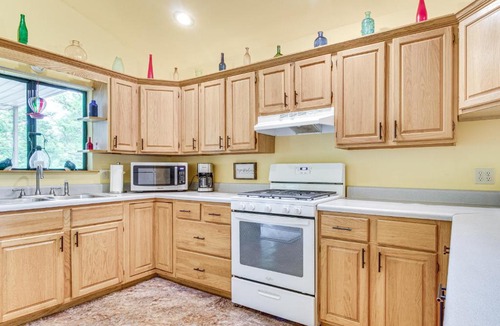 Cotter House | Fishermen's Oasis! Steps to Dtwn & White River
