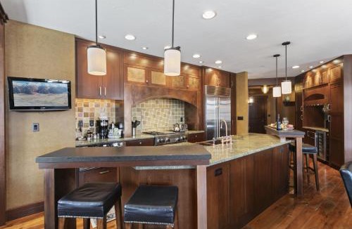 Empire Pass Apartment | Flagstaff Lodge at Deer Valley Resort - Three Bedroom Residence #302