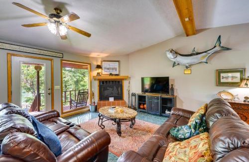 Flippin House | Flippin Home w/Fire Pit: Walk to White River!