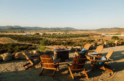 Valle de Guadalupe Cabin | Flor de Cera