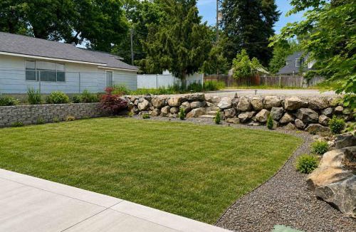 Coeur d'Alene House | Flying Colors Cottage Walk to Downtown