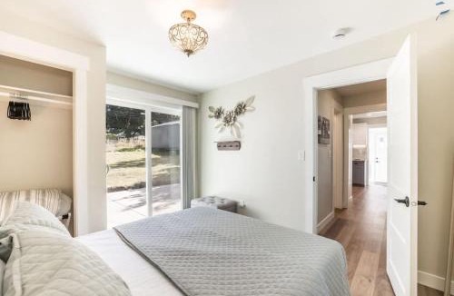 Coeur d'Alene House | Flying Colors Cottage Walk to Downtown