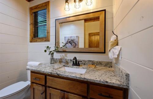 Broken Bow House | Forest Home