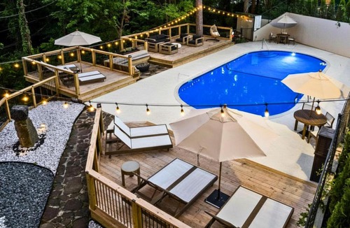 Eureka Springs Hotel | Forest Springs Resort