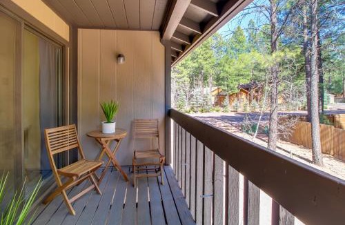 Pinetop House | Forest-View Balcony: Pinetop-Lakeside Condo