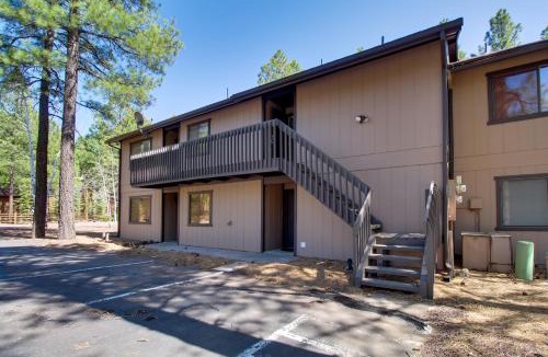 Pinetop House | Forest-View Balcony: Pinetop-Lakeside Condo