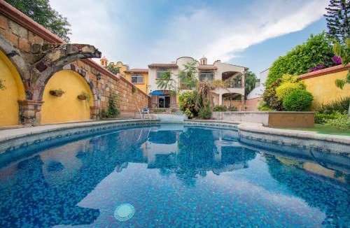 Cuernavaca House | Forget about everything and relax!