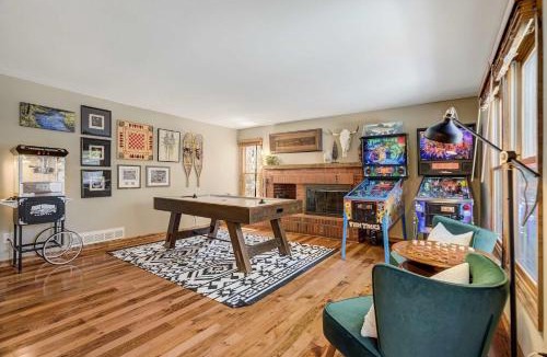 Southwest Colorado Springs House | Fossil Run! Curated Home w Wellness & Game Room