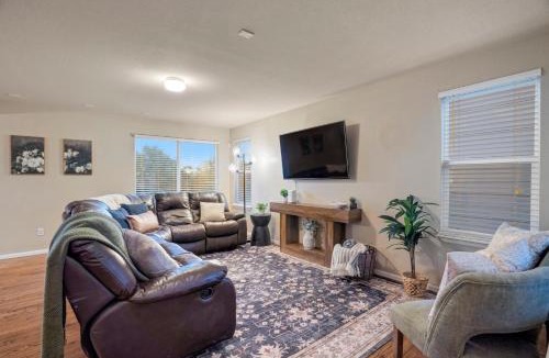 Fountain House | Fountain Family Retreat - Pet Friendly