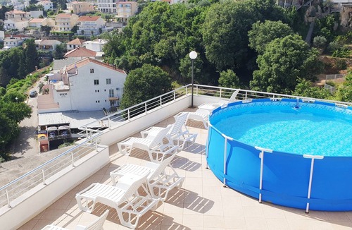 Ulcinj Bed & Breakfast | Four bedded room with sea view private balcony