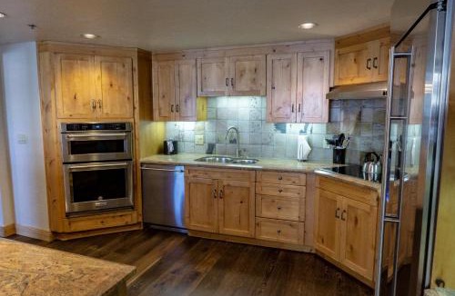 Park City Apartment | Four Bedroom Penthouse in Canyons Village