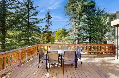 Vail House | Four Girls Vail