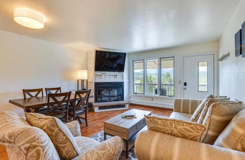 Fraser House | Fraser Condo Rental w/Balcony, Mountain Views!