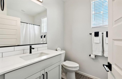 Sundance Apartment | Fresh Modern Home in Buckeye with Pool,BBQ