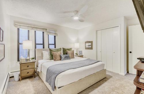 North Park City Apartment | Freshly Updated Condo, across the street from the resort Edel O apts