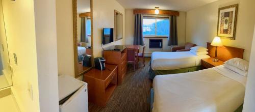 Glenwood Springs Hotel | Frontier Lodge