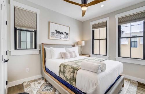 Buena Vista House | Frontier Post Hot Tub & Just Steps to South Main