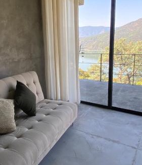 El Santuario House | Fully Equipped Condo with Spectacular Lake View