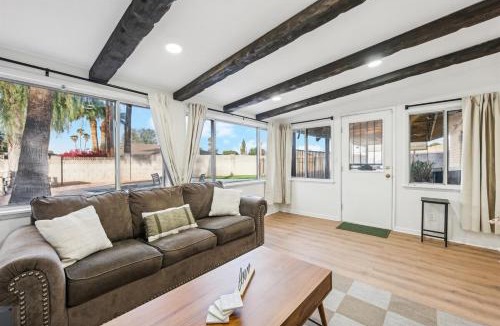 Tempe Gardens House | Fully Renovated Home with Pool