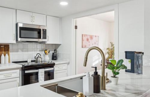 Tempe Gardens House | Fully Renovated Home with Pool
