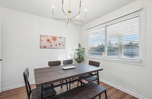 Tempe Gardens House | Fully Renovated Home with Pool