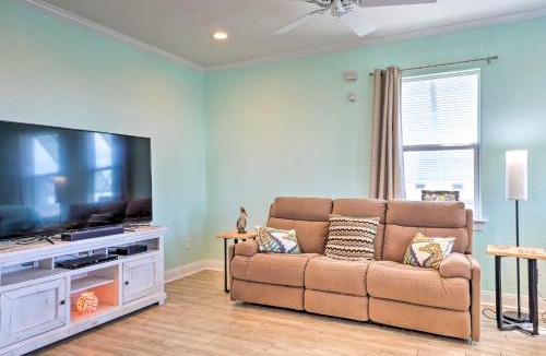 Surfside Beach House | Furnished Deck + Ocean Views: Surfside Beach Home