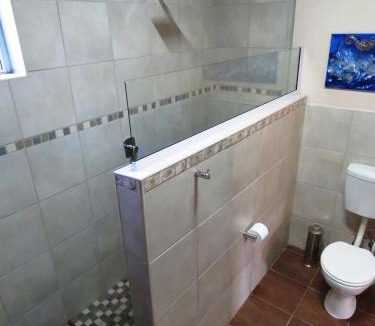 Gansbaai Apartment | Gansbaai Central Accommodation Sleeps 2 adults