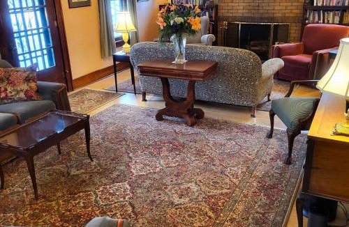 Whitefish Hotel | Garden Wall Inn
