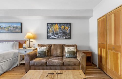 Mountain House Apartment | Gateway #5028